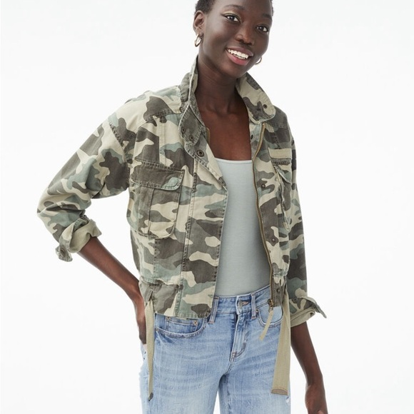 Aeropostale Jackets & Blazers - Aeropostale NWT Cropped Camo Jacket